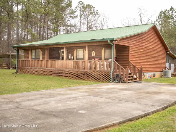 366 Amberwood Ln, Sylacauga, AL 35151