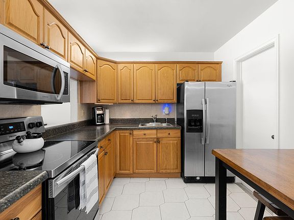 5th image of 1825 S Ocean Dr APT 703