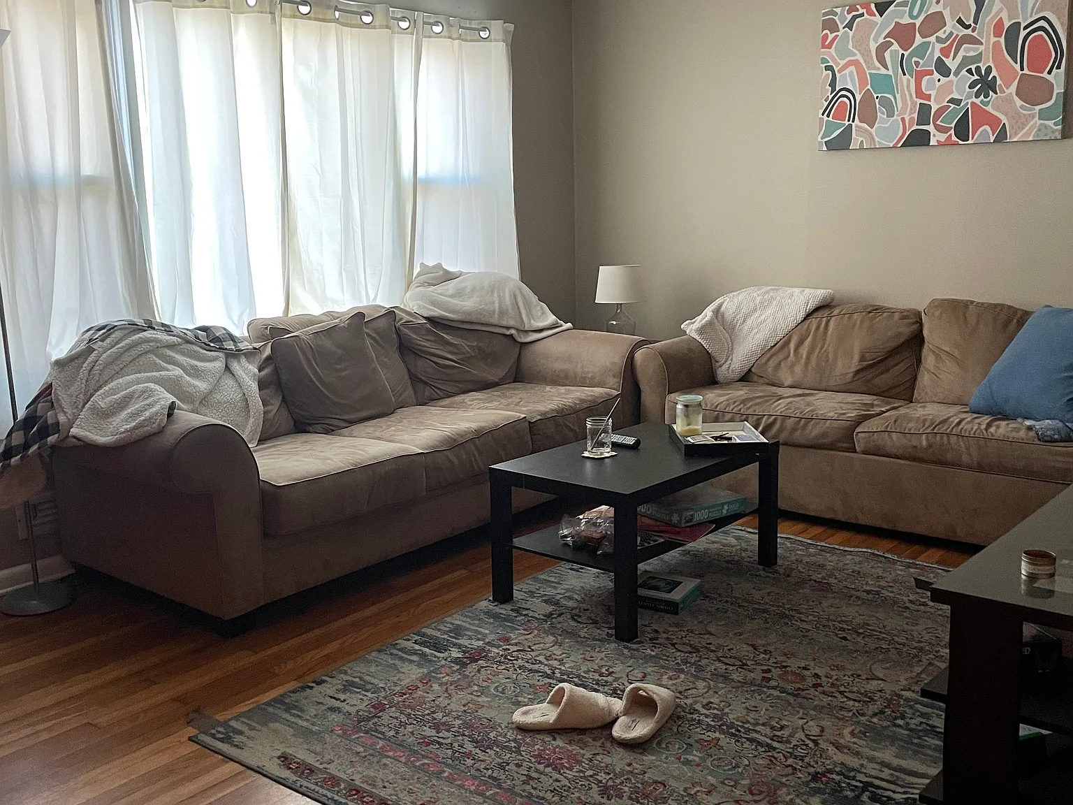 4 bed, $2,800 — Photo 2