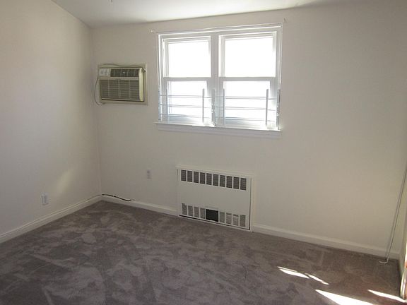 3rd image of 20815 42nd Ave