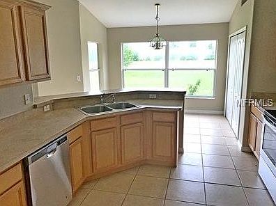 3rd image of 508 Lake Sumner Dr