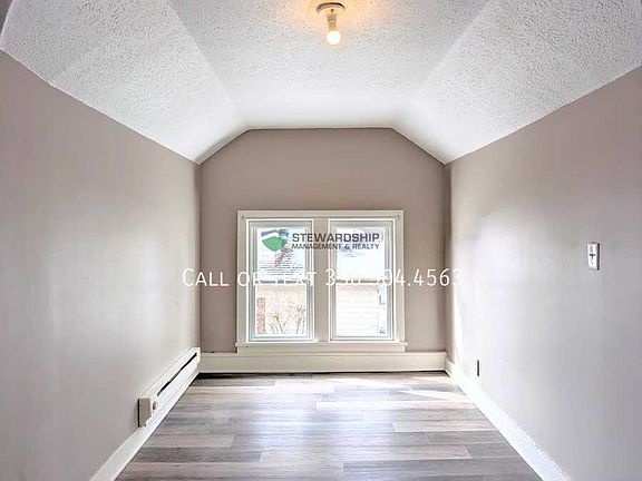 3rd image of 133 Catherine St Unit 1/2