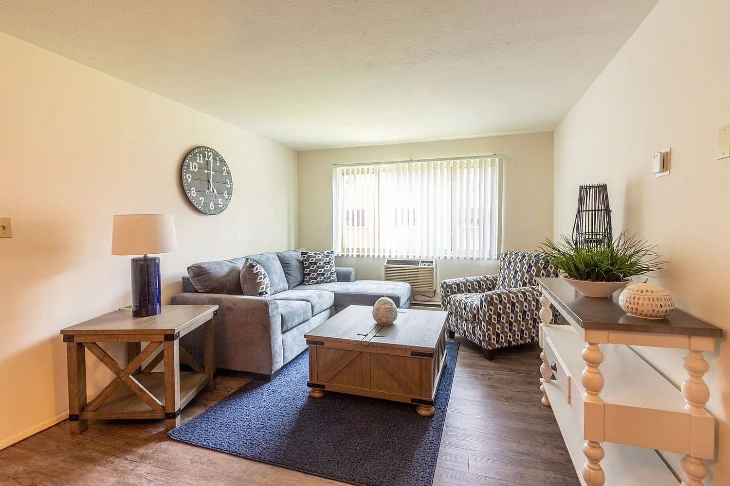 Kamden Village Apartments — Photo 2