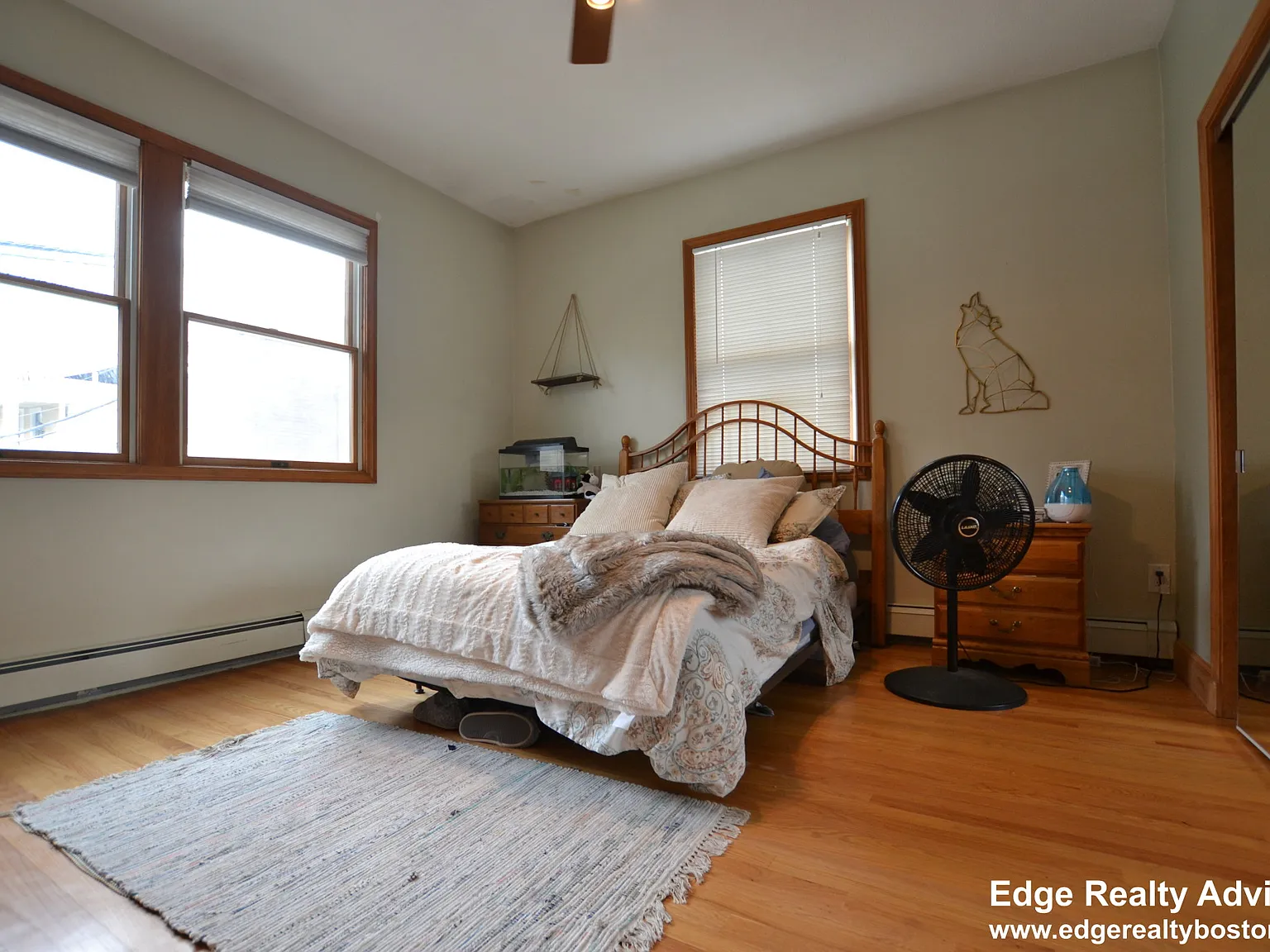 3 bed, 1100 sqft, $3,500 — Photo 3