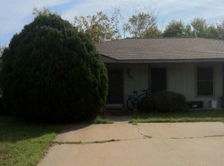 214 Yale Cir, College Station, TX 77840