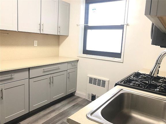 5th image of 105-55 62nd Dr APT 4J