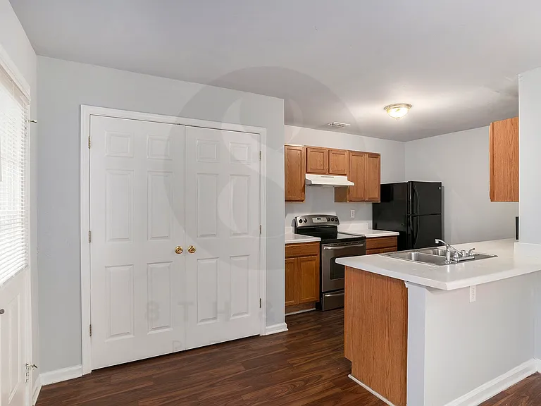 3162 Kingswood Gln — Photo 10