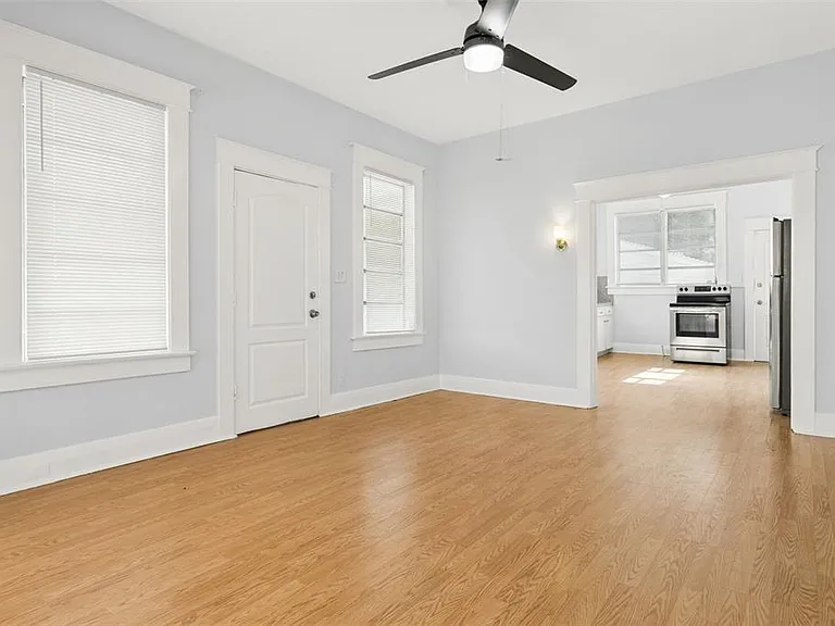 1017 E 23rd Ave — Photo 9