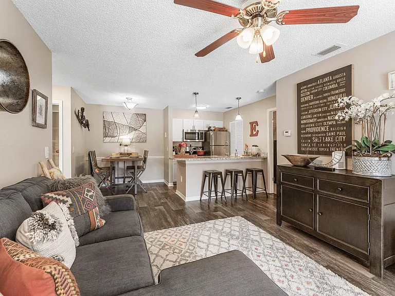 Epic Apartments — Photo 26