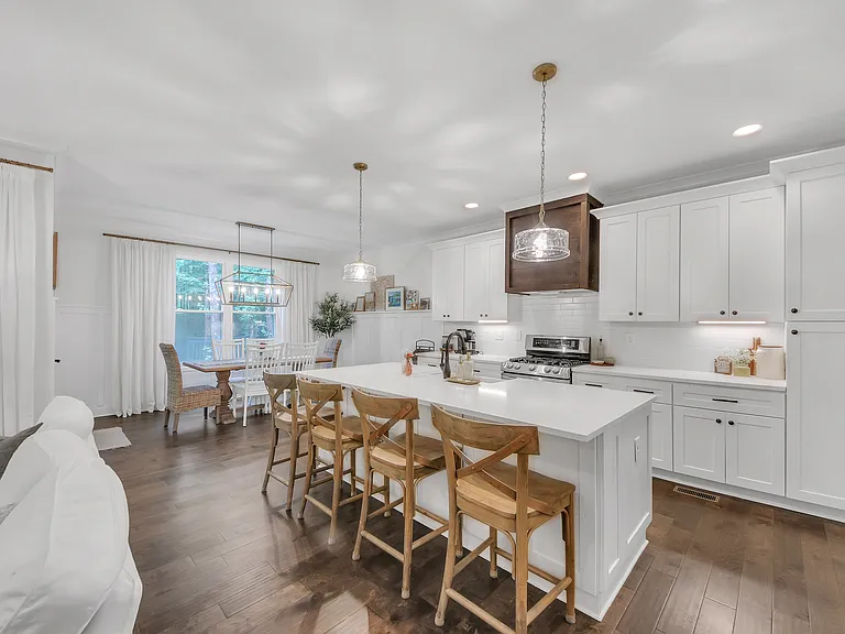104 Woodland Ln #1 — Photo 3