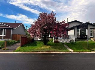 127 Whitehaven Rd NE, Calgary, AB T1Y 6A6