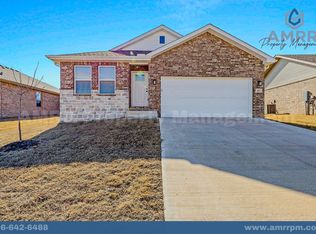 1113 SW 3rd Ave, Gentry, AR 72734