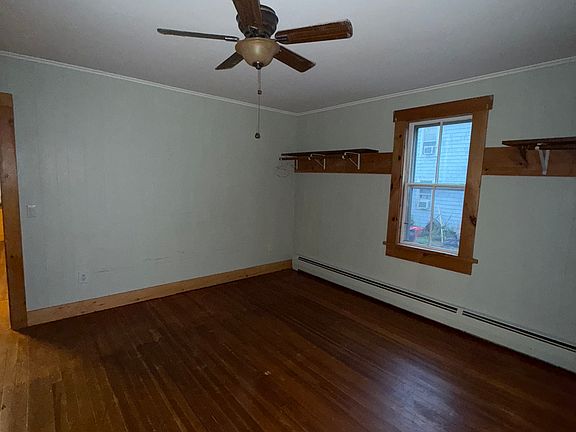 3rd image of 54 East St #1