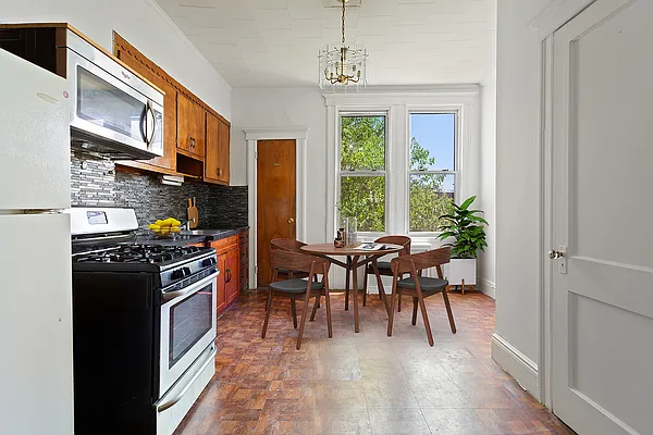 Rented by Compass | media 4