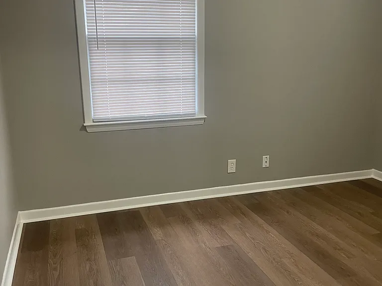 537 Owendale Dr — Photo 8