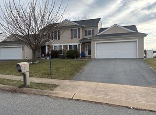 100 Fisher Dr, York, PA