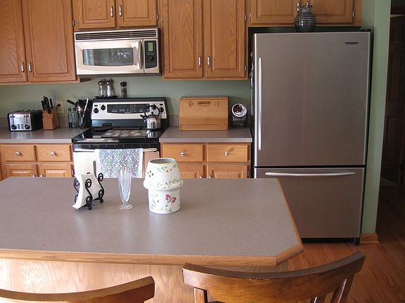 4th image of 4801 Highlands Dr