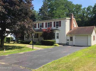 5 Lee Rd, Glenville, NY 12302