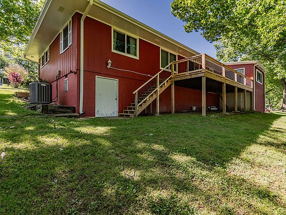 4th image of 25 Woodland Avenue