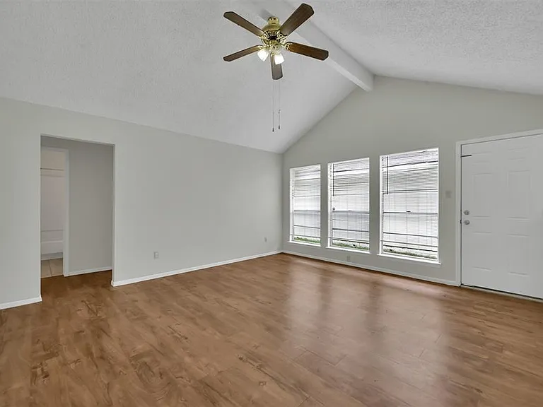 23522 Pebworth Pl — Photo 3