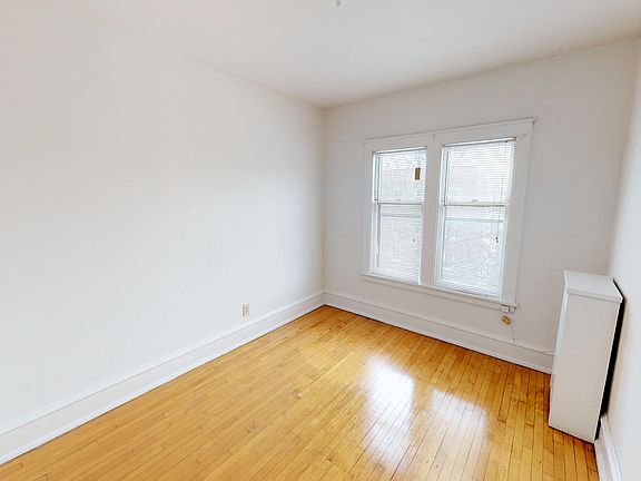 5th image of 2518 N Farwell Ave #18606867