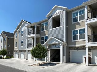 82 W Seasons Dr, Vineyard, UT 84059