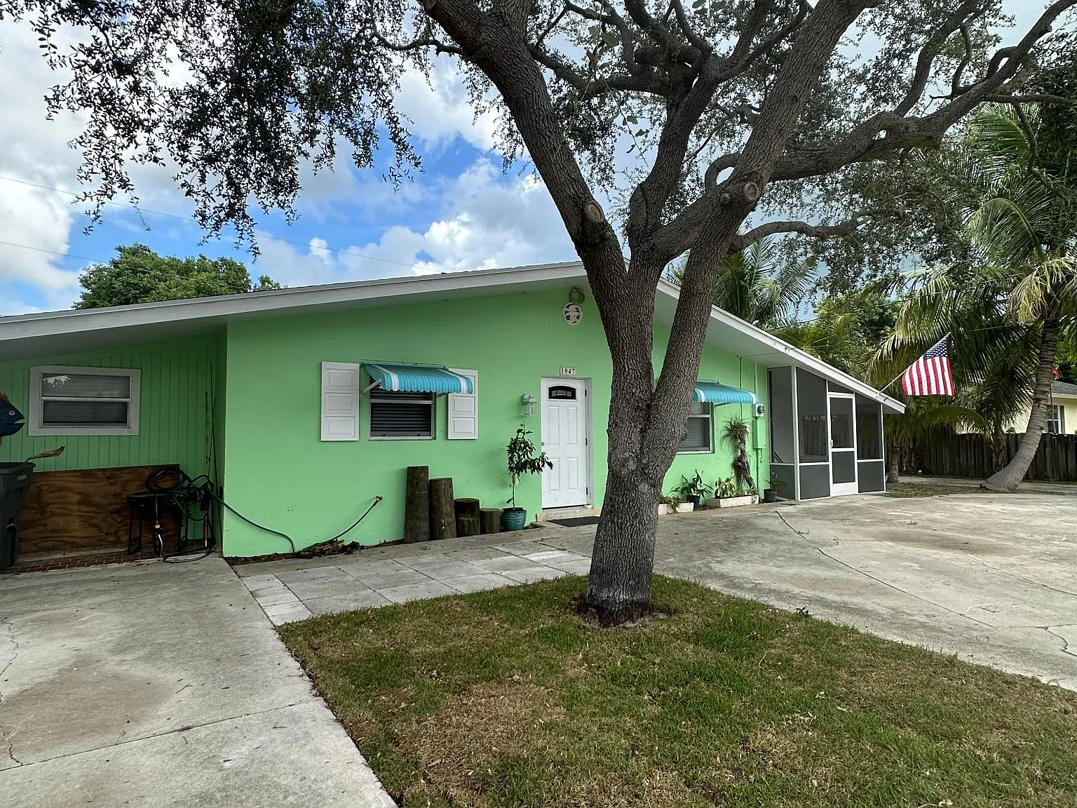 2 bed, 1378 sqft, $2,495 — Photo 2