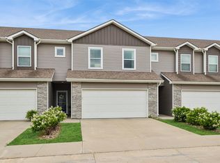 2825 NW Lois Ln, Ankeny, IA 50023
