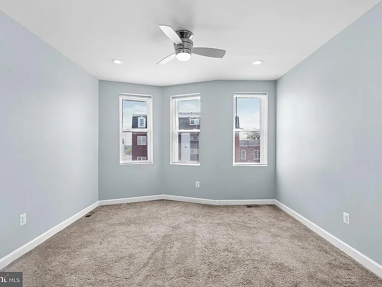 1912 W Baltimore St #2 — Photo 15