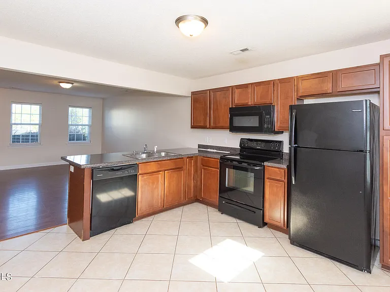 202 Lanieve Ct #5 — Photo 3