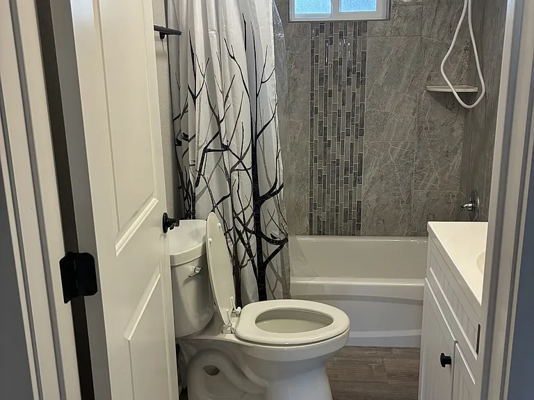 1525 Cliff St — Photo 12