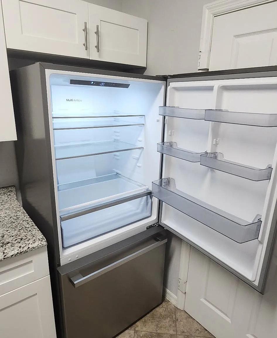 1 bed, 833 sqft, $1,500 — Photo 3