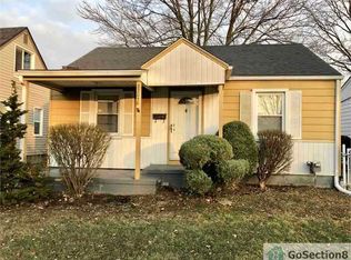 22058 Lambrecht Ave, Eastpointe, MI