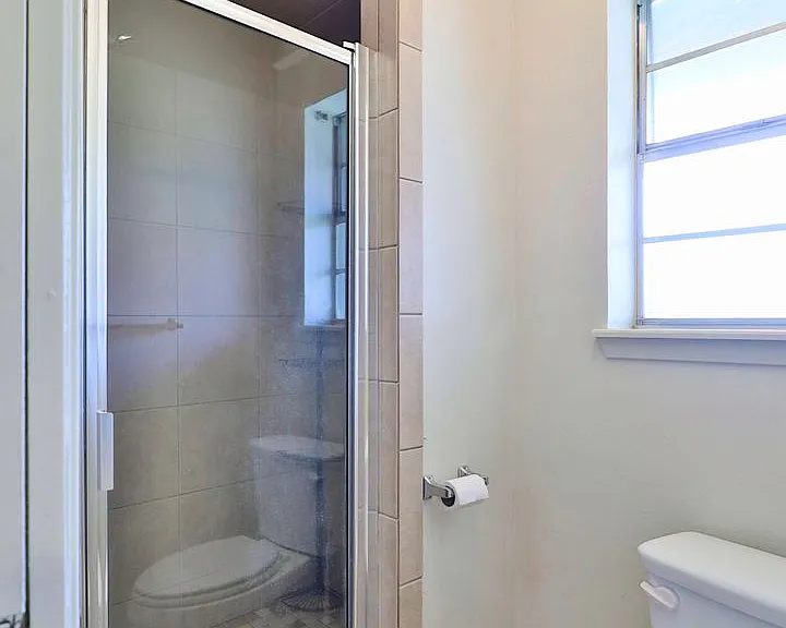 1117 Ruswood Dr — Photo 12