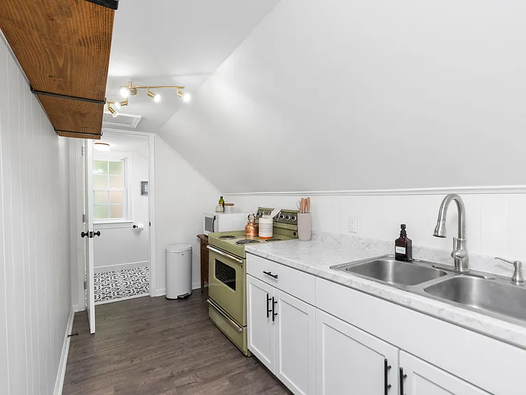 415 Cherry Ave #2 — Photo 6