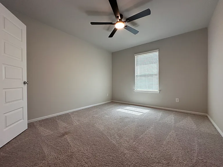 2516 Rambling Rd — Photo 15