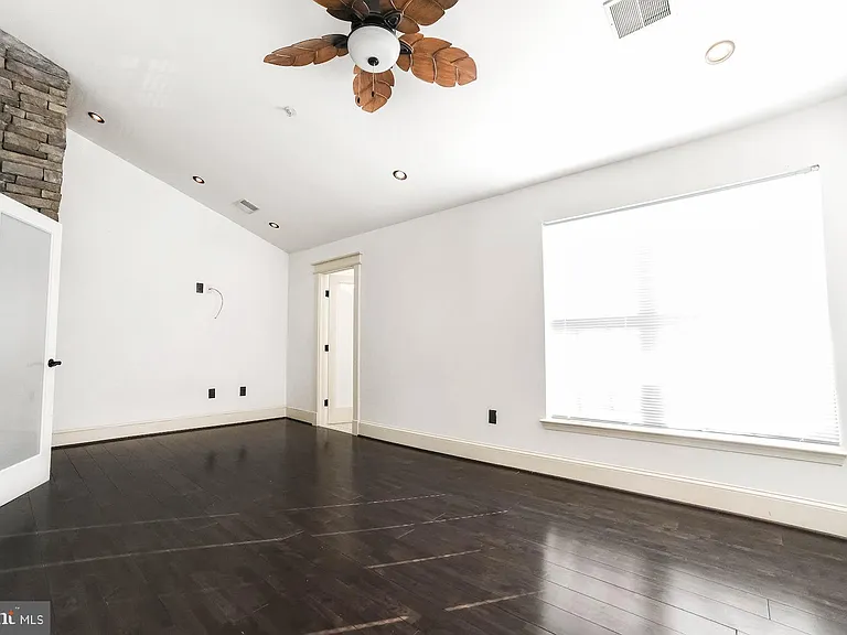3100 Esser Pl — Photo 29