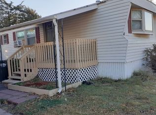 1200 E 11th Ave #D4, Hutchinson, KS 67501