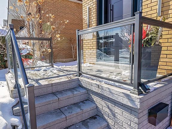 4th image of 2814 Windjammer Rd