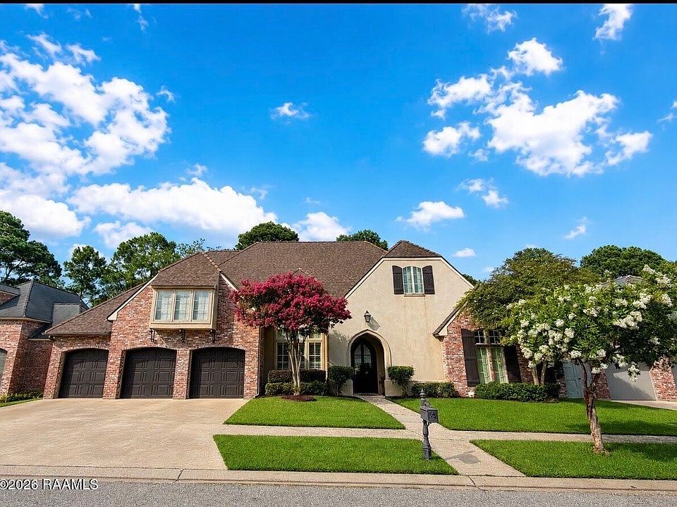 1st image of 107 Woodbridge Dr