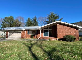 621 Blythe Ferry Rd NE, Cleveland, TN 37312