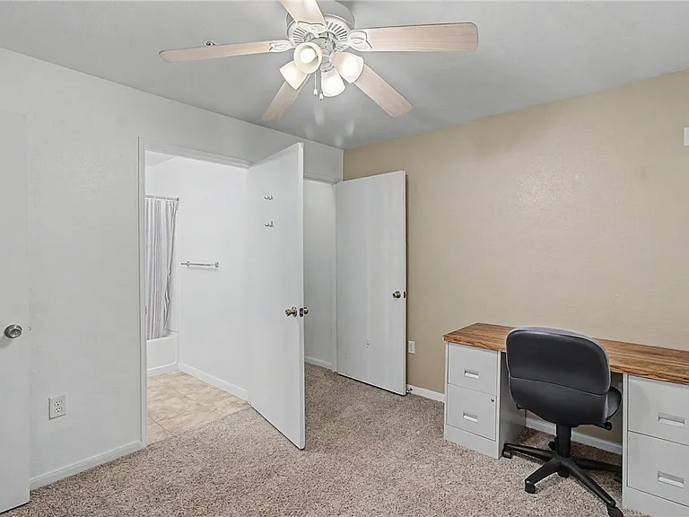 521 Parkway #103 — Photo 10