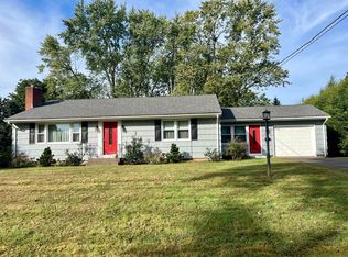 101 Grandview St, Manchester, CT 06040