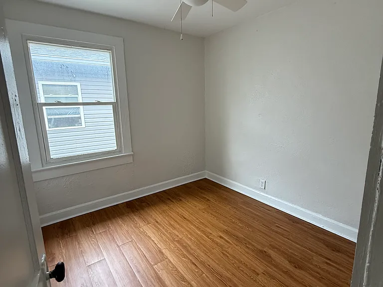 705 S Keystone Ave #705 — Photo 3