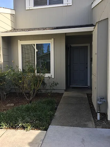 518 Latimer Cir Photo 1