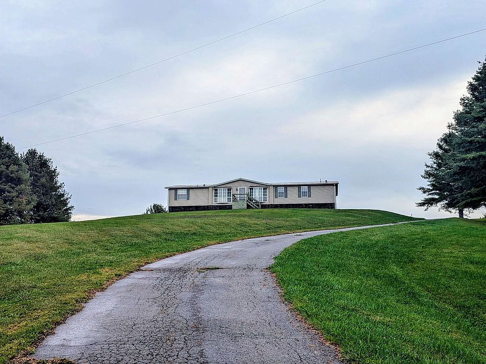 2nd image of 210 Phlegar Hill Rd NE