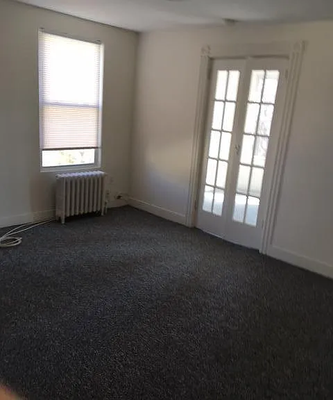 33 Depeyster St #2 — Photo 4