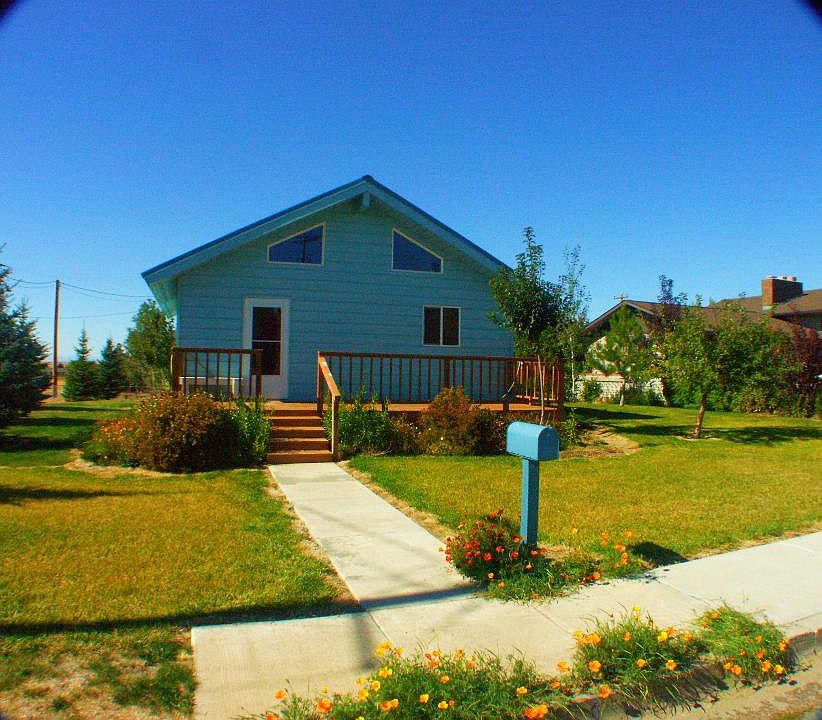 1st image of 324 14th Ave SE