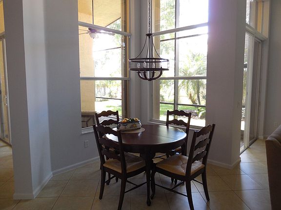 3rd image of 7175 Great Falls Cir
