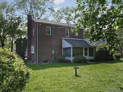 3rd image of 99 Clinch Ave